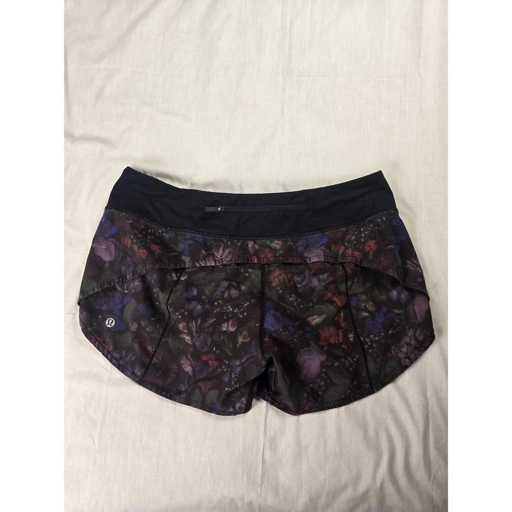 Lululemon Shorts Womens 8 Black Floral Running Lined 3 Inseam Athletic
